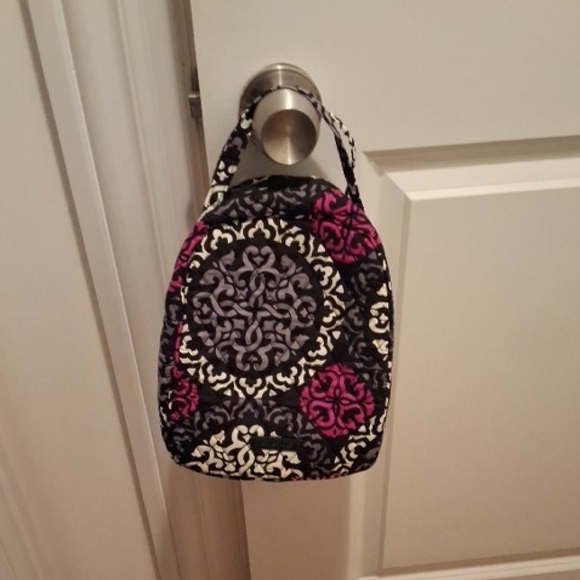 Vera Bradley Handbags - NWT Vera Bradley Lunch Bad In Retired Canterberry Magenta Pattern